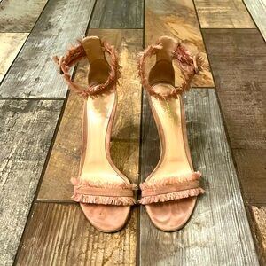 Gianvito Rossi champagne heels